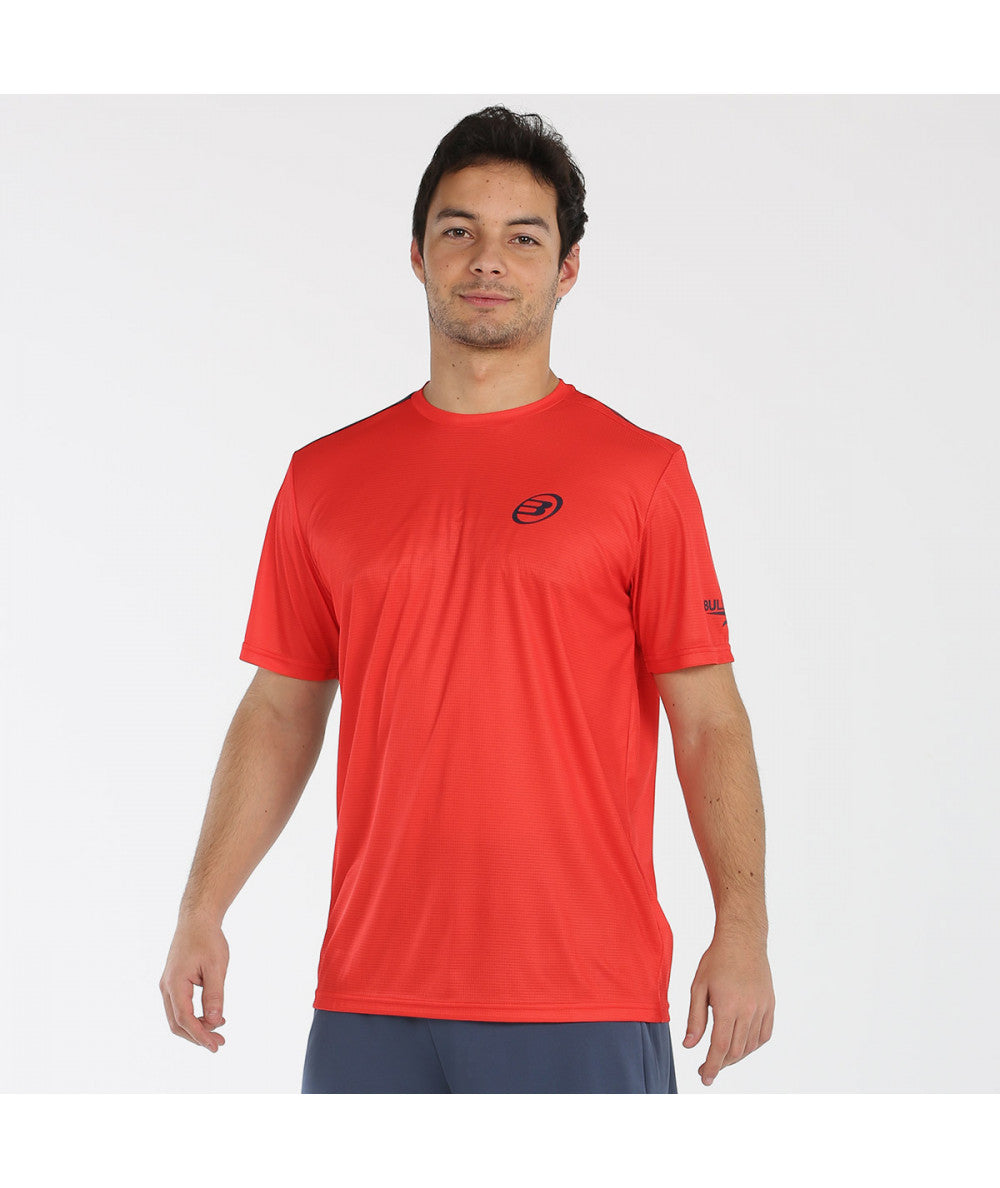 Camiseta de padel bullpadel modelo cise color rojo. Logotipo de color negro en el pecho.