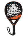 Pala de pádel adidas adipower control 3.0. Colores negro y naranja, con logotipo adidas en blanco. Forma redonda.