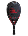 Pala de pádel marca Siux, modelo diablo revolution carbono 24k. En colores negro y rojo. Forma de lagrima invertida. Vista lateral.